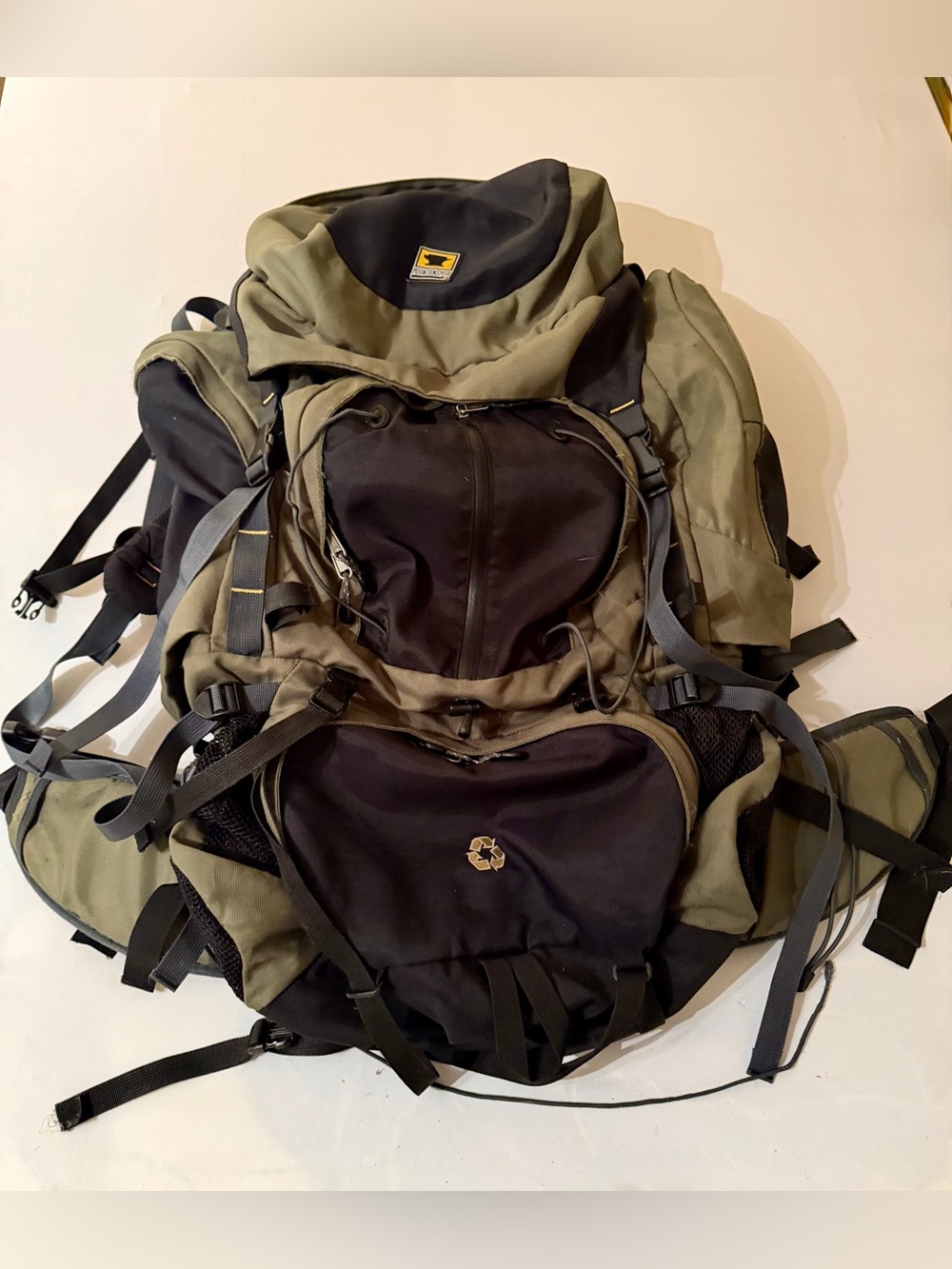 Mountainsmith Circuit 3.0 Backpack 88L Hiking Camping Pack 33x23”